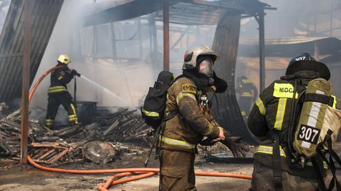 Pēc ukraiņu dronu uzbrukuma deg naftas pārstrādes rūpnīca Ņižņijnovgorodas apgabalā