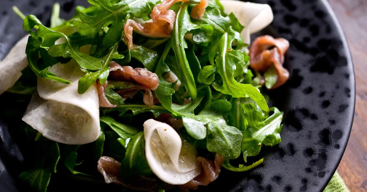Toore kaalika salat rukola ja prosciutto’ga