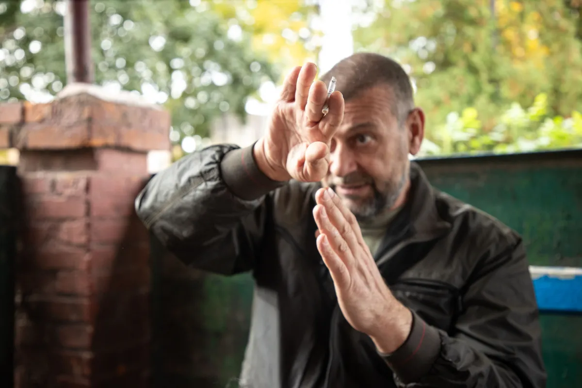 Evgeni Goncharov gestures, how fast the Kursk operation advanced in the very first days.