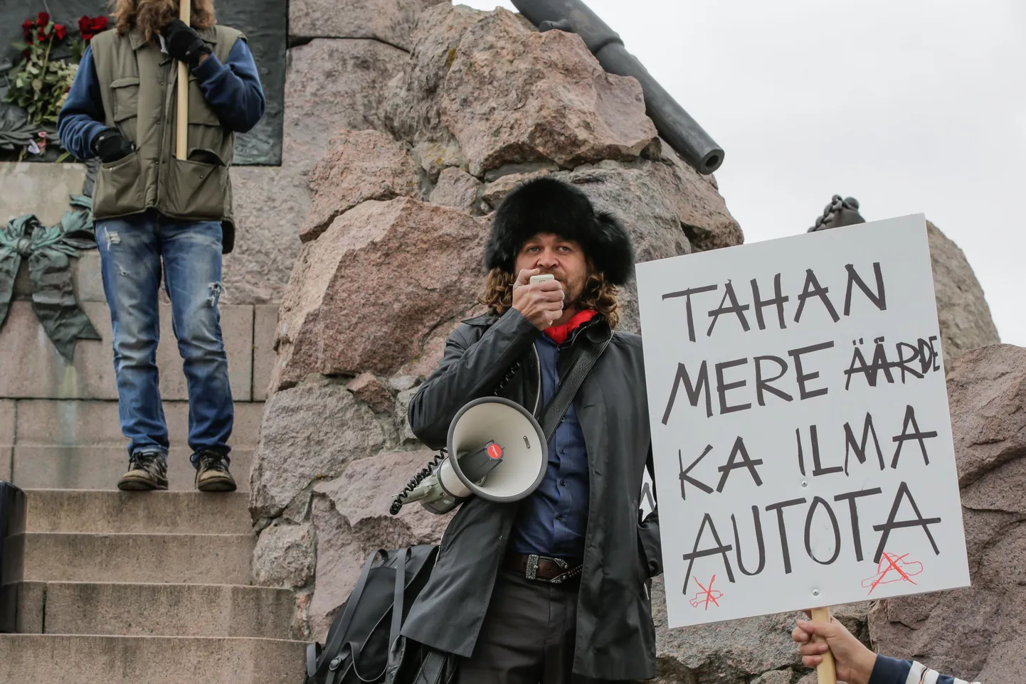 Reidi tee vastane meeleavaldus Russalka juures.