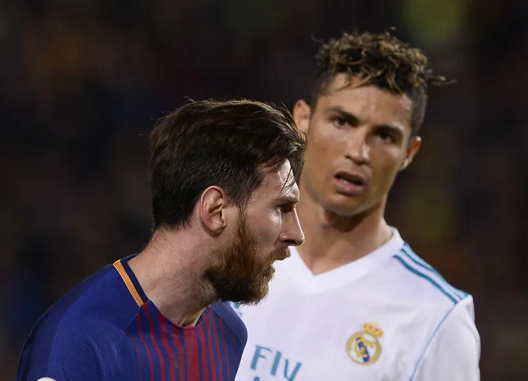 Cristiano Ronaldo (taga) ja Lionel Messi.