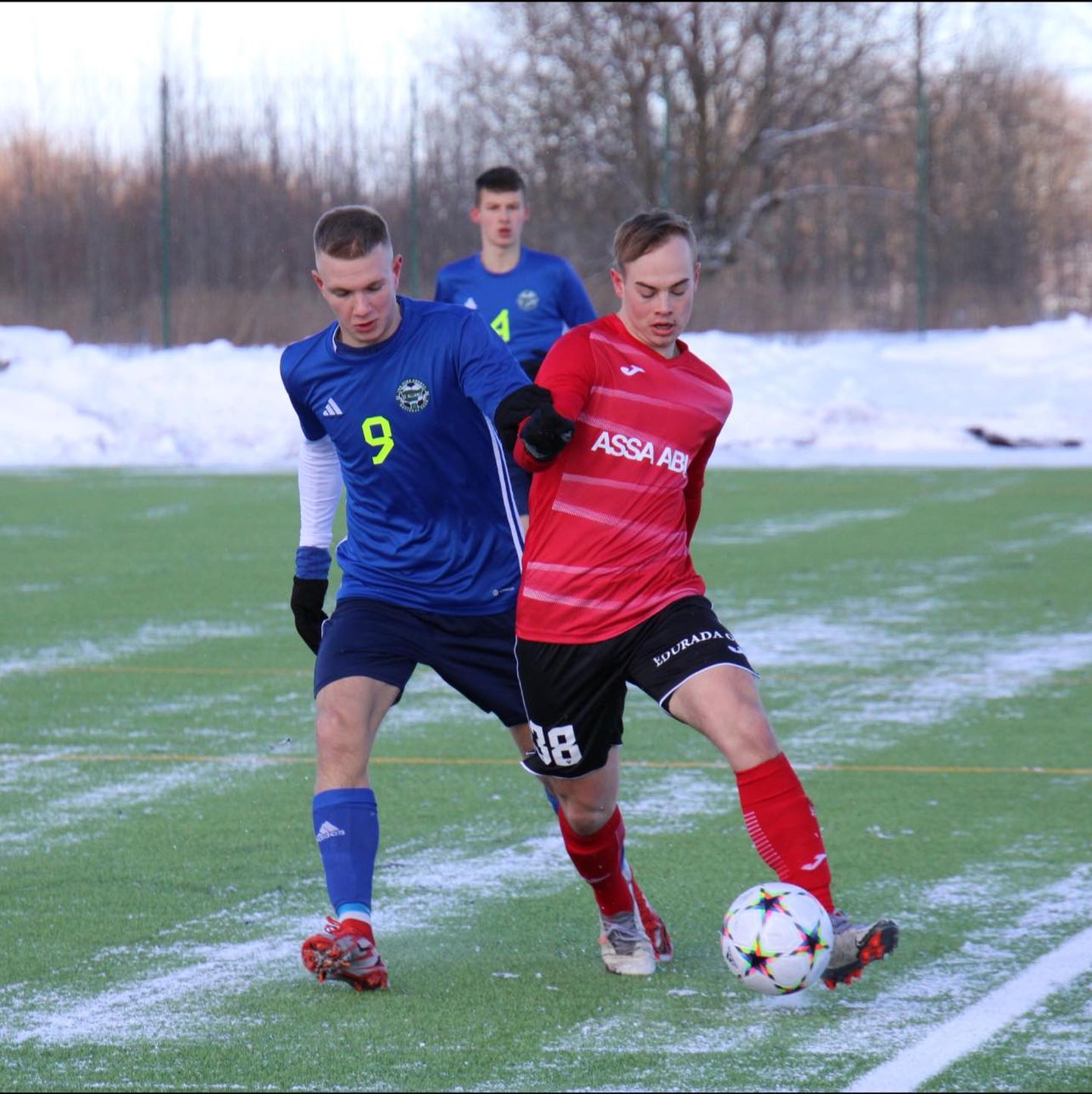 Первую домашнюю игру сезона ФК "Alliance" провел против "Viimsi" в Кивиыли в очень зимних условиях.