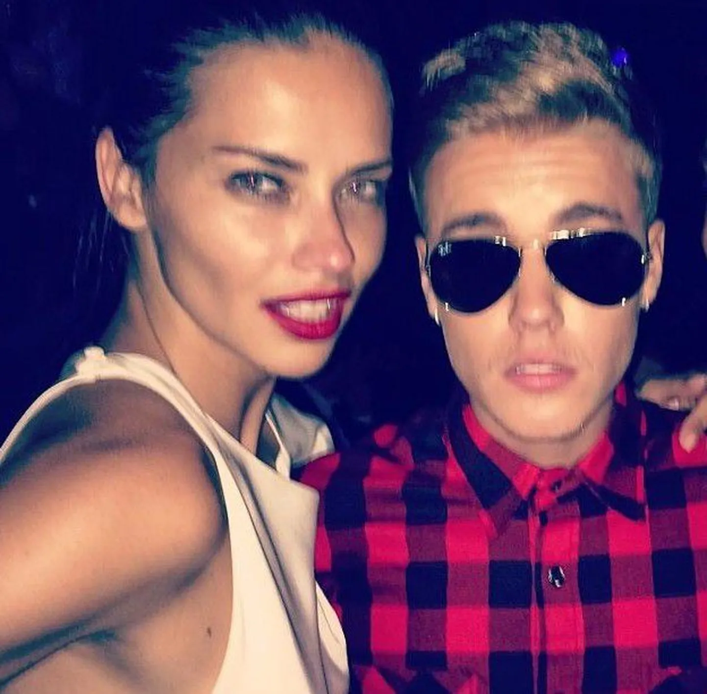 Adriana Lima ja Justin Bieber pidutsesid Cannes'is