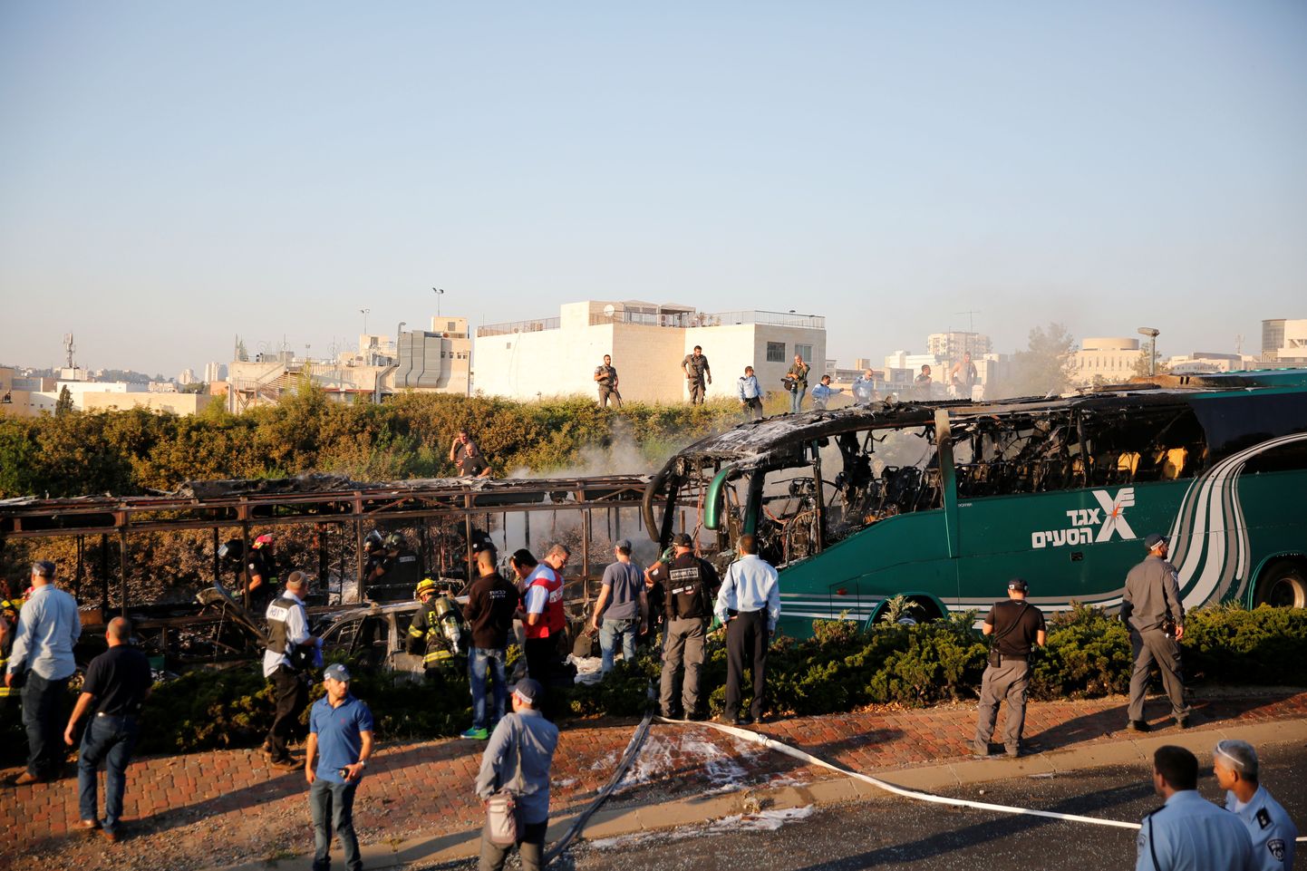 Jeruusalemmas sai bussiplahvatuses viga 15 inimest.