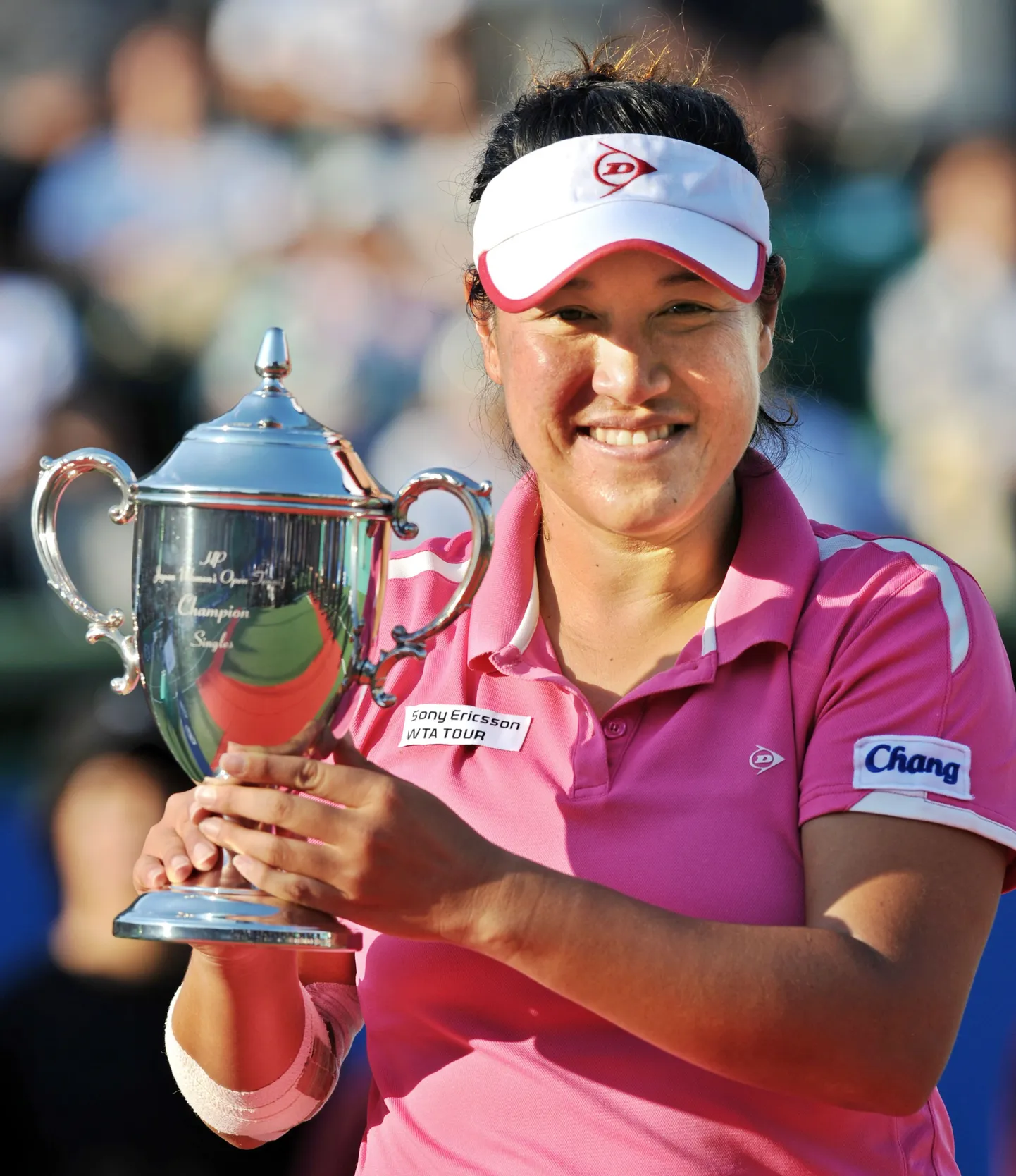 Tamarine Tanasugarn võidukarikaga.