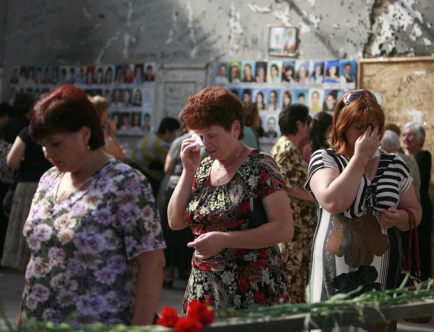 Beslani tragöödia ohvrite lähedased.