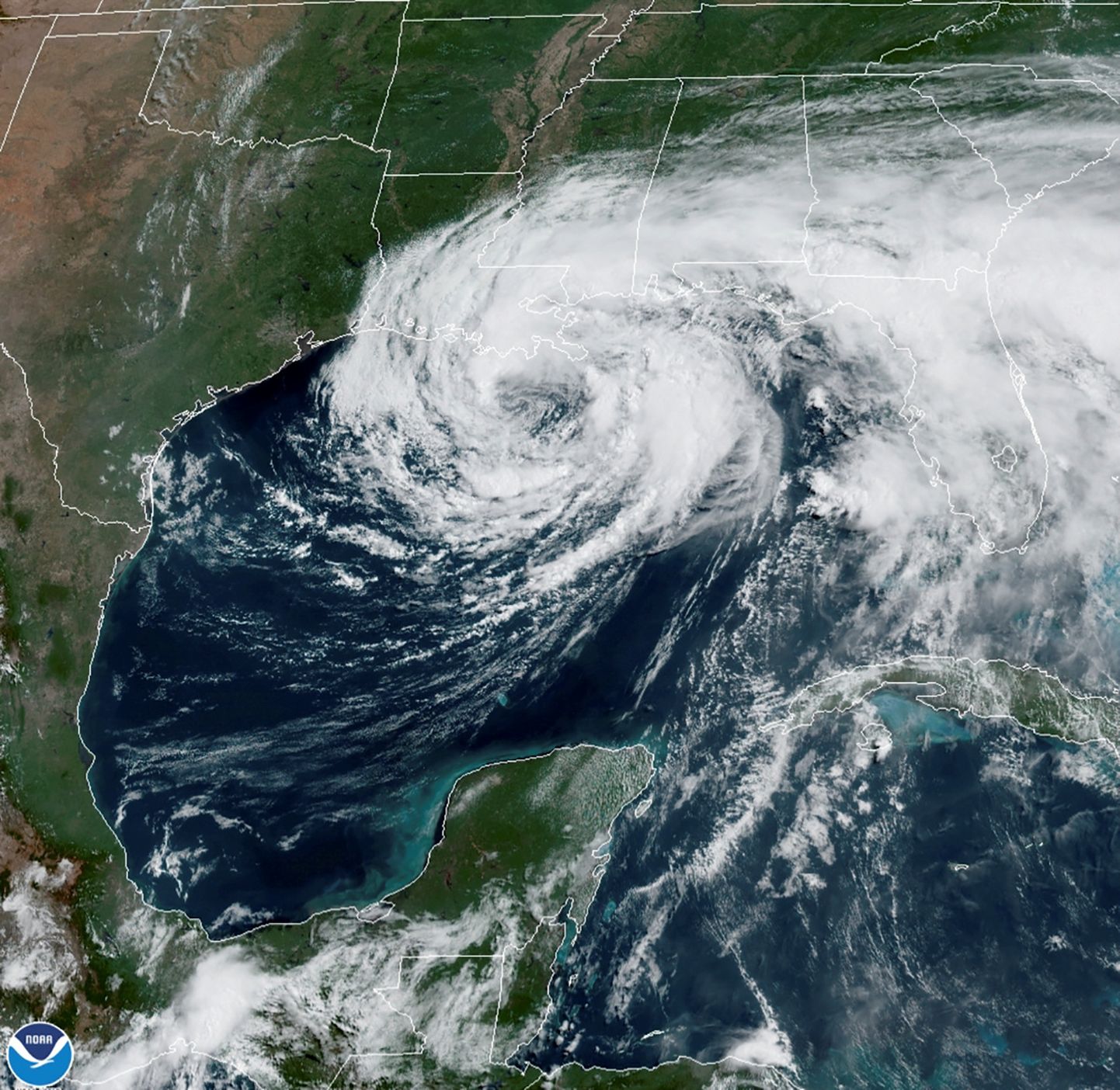 Troopiline torm Cristobal Mehhiko lahe kohal. Satelliidipildi avaldas Usa riiklik ookeani- ja atmosfäärivalitsus NOAA