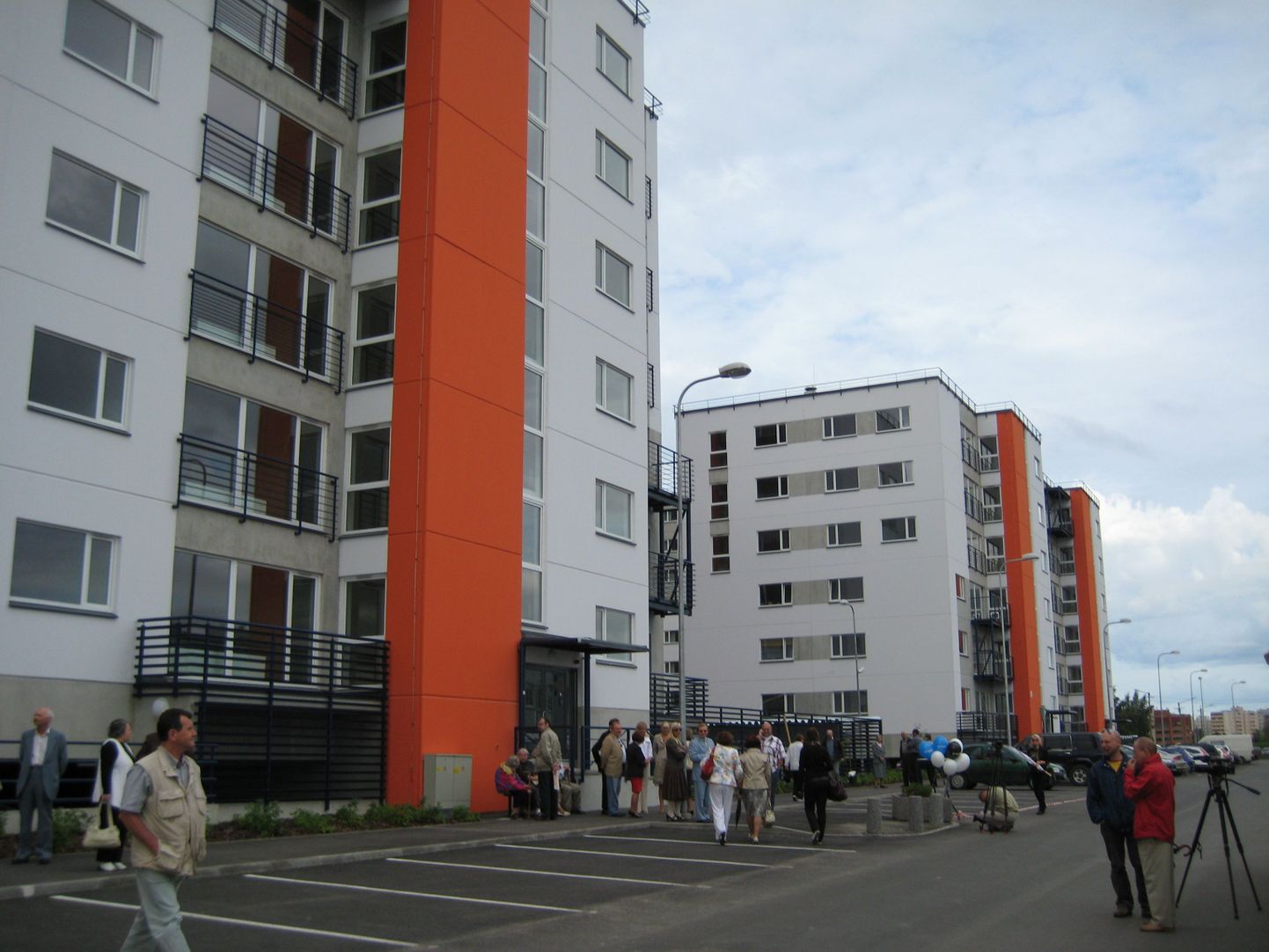 Munitsipaalmajad Raadiku tänaval Lasnamäel.
