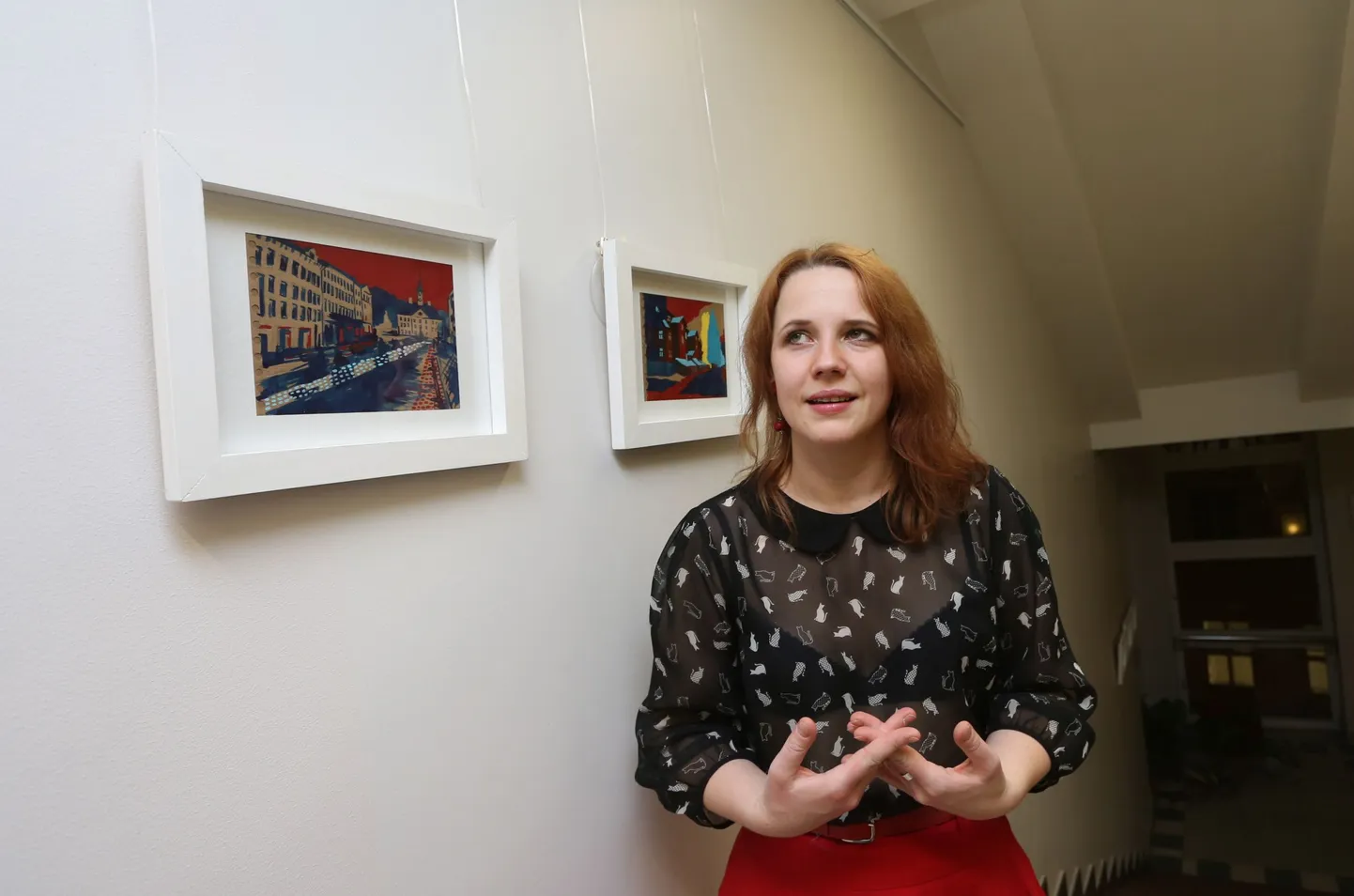 Kunstnik Ingrīda Ivane avas Tartu ülikooli õppehoones Lossi 3 oma tööde näituse.
