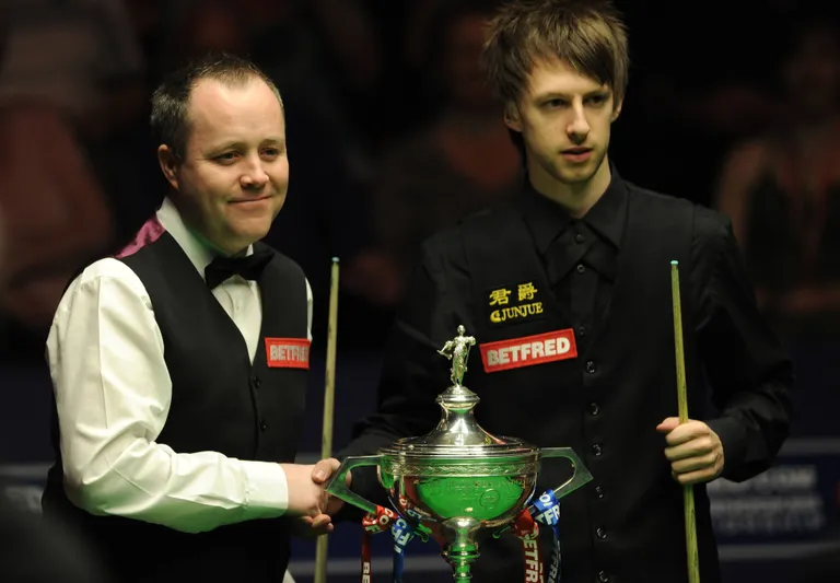 2011. aasta snuukri MMi finaal. Toona sai John Higgins (vasakul) Judd Trumpist jagu.