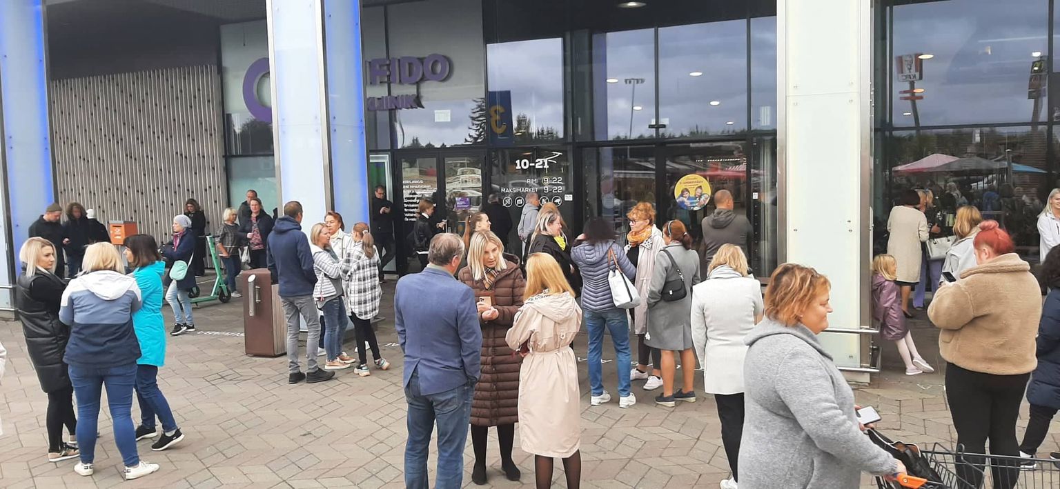 Людей попросили покинуть торговый центр Lõunakeskus в Тарту.