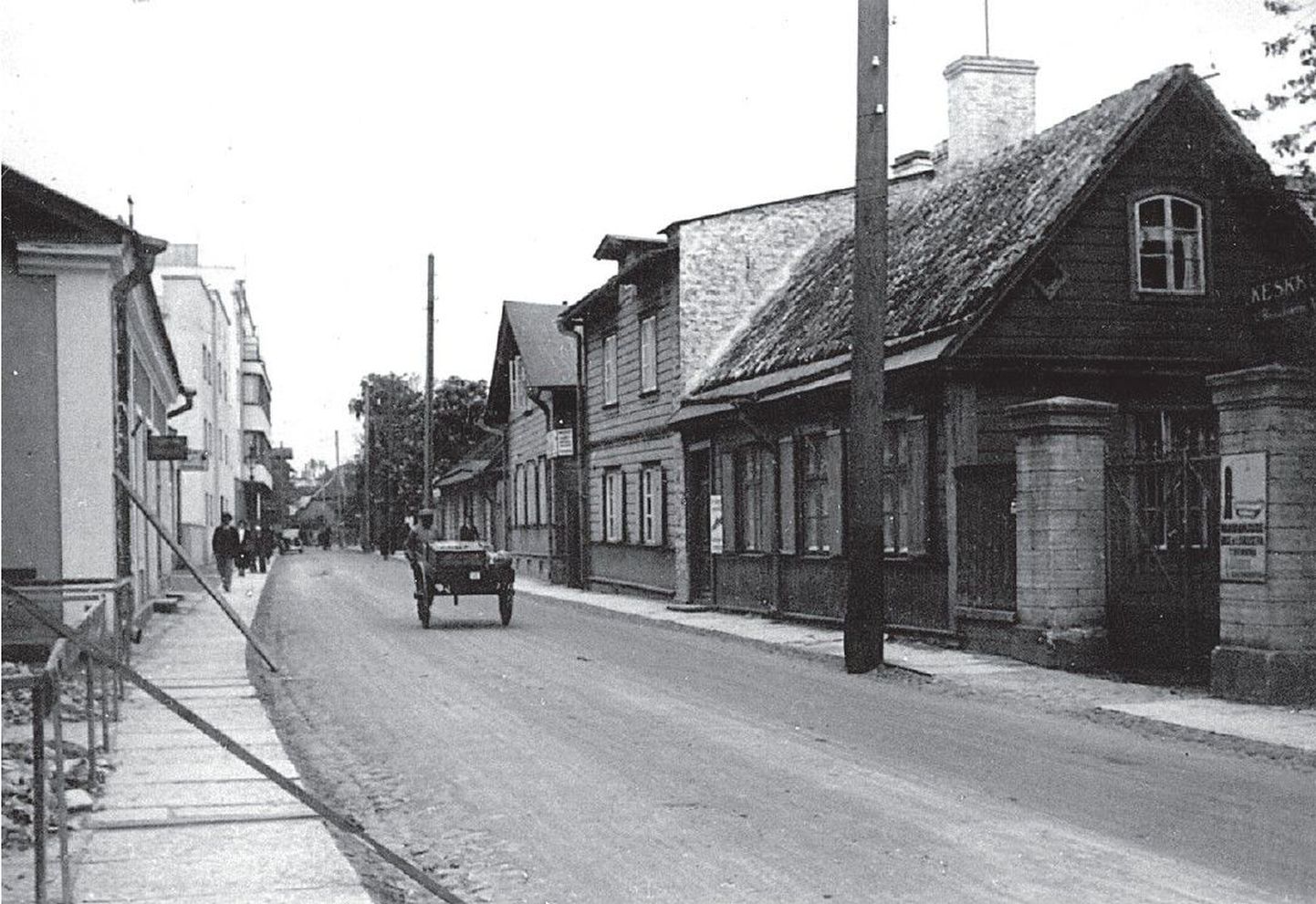 Pärnu maantee algus nägi veel enne 1935. aastat välja selline.