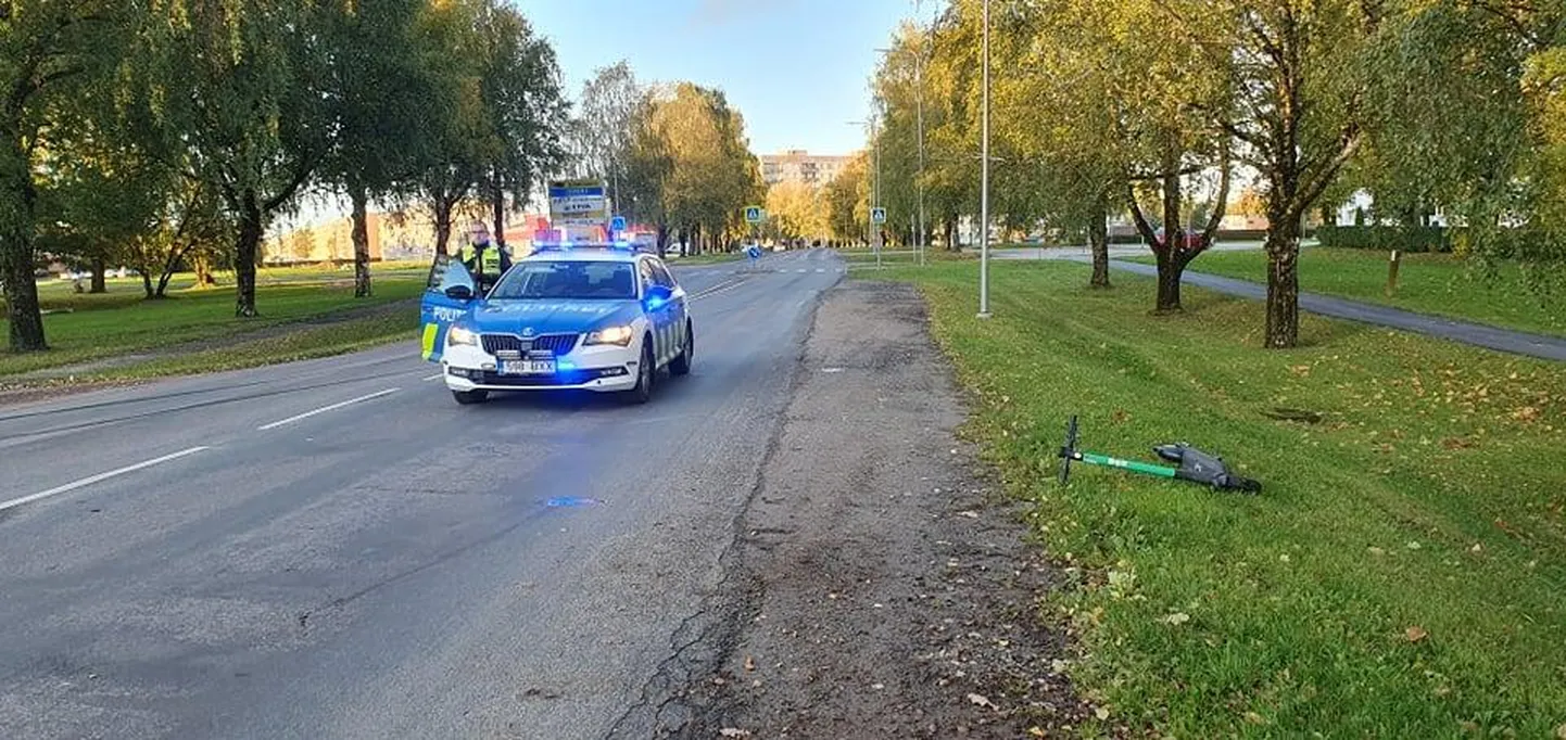 Elektritõukerattaga kukkunud mees viidi haiglasse.