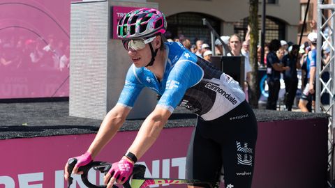 VIDEO ⟩ Madis Mihkels lõpetas oma sünnipäeval Giro viimase etapi viienda kohaga