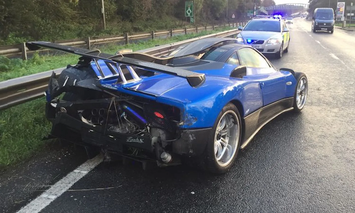 Õnnetusse sattunud superauto Pagani Zonda.