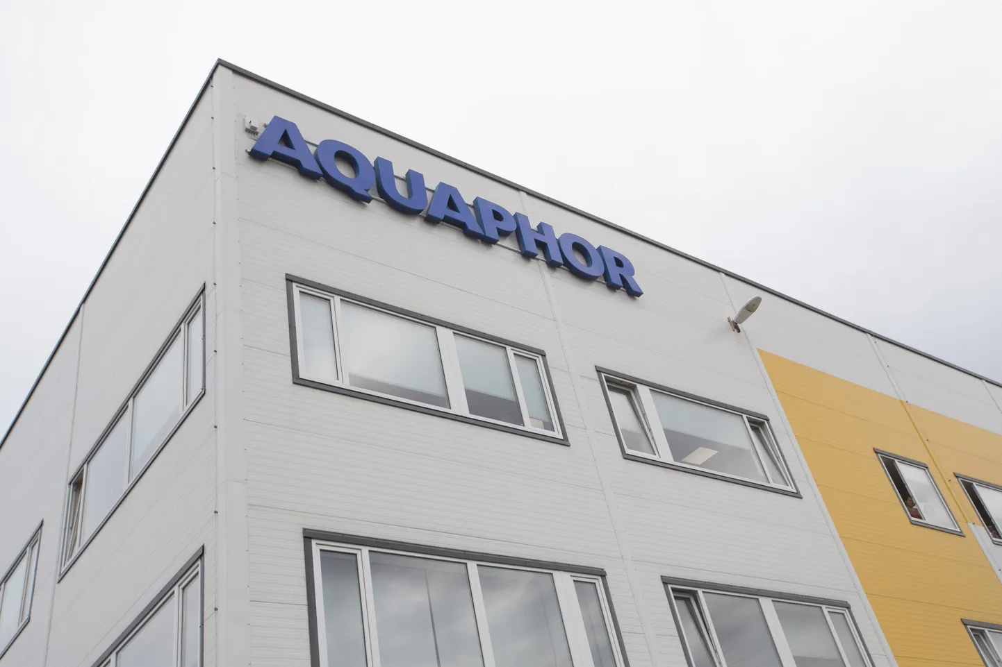 Tallinn, EESTI 29.08.2018
President Kersti Kaljulaid Narvas. 
Aquaphori (Narva Tööstuspark) külastus.

President Kersti Kaljulaid first work week in Narva.
Visit to Aquaphor (Narva Industrial Park).
tl/Foto Tairo Lutter/EESTI MEEDIA