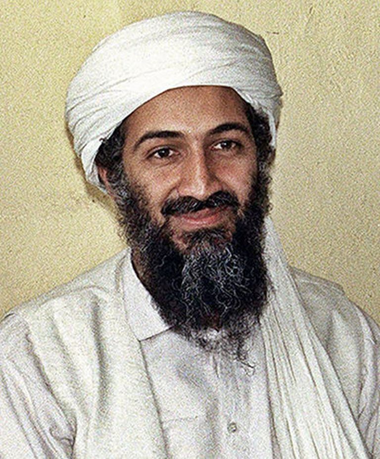 Al-Qaeda juht Osama bin Laden 1990. aastate fotol