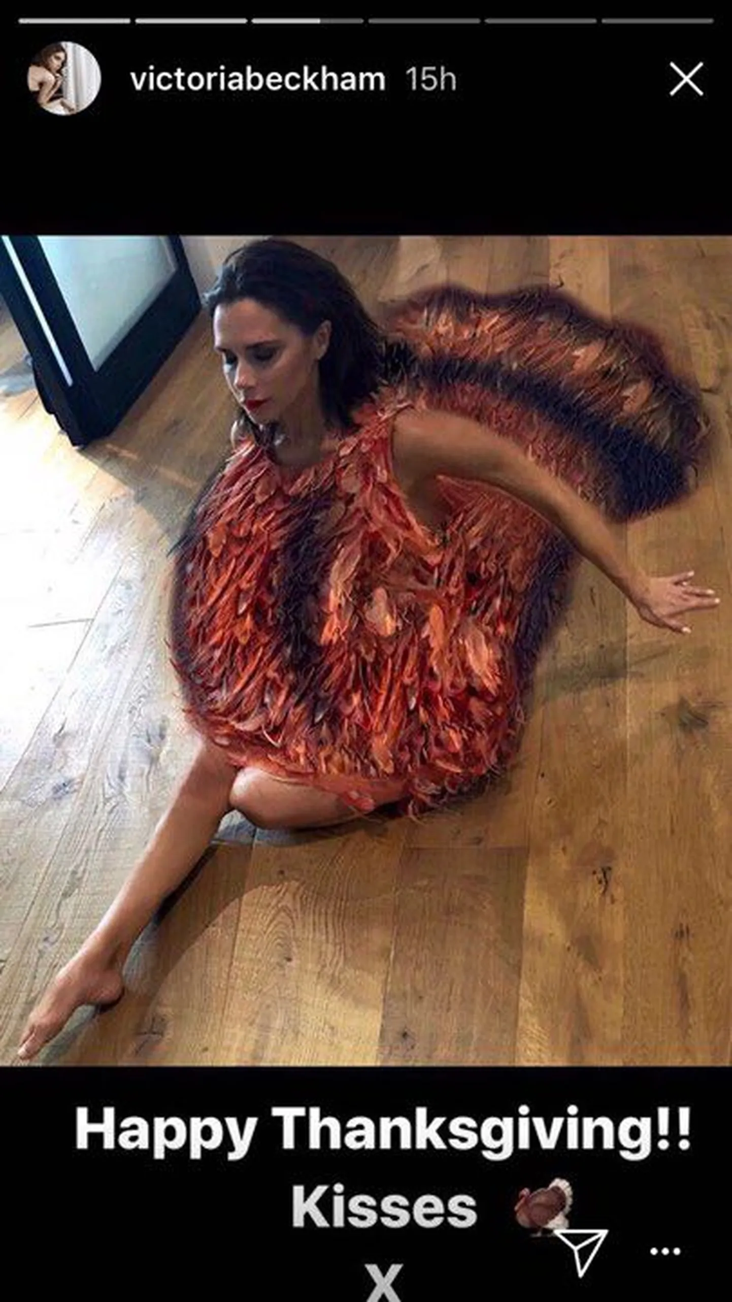 Victoria Beckham riietus tänupüha puhul kalkuniks.