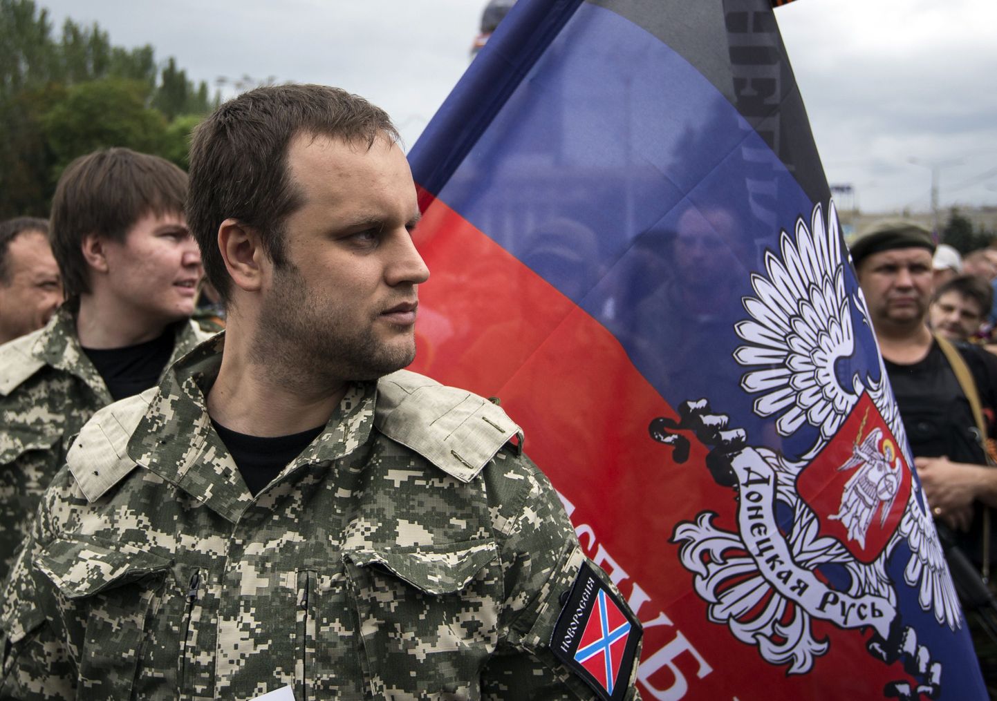 Olematu Donetski rahvavabariigi üks liidritest Pavel Gubarev (esiplaanil).