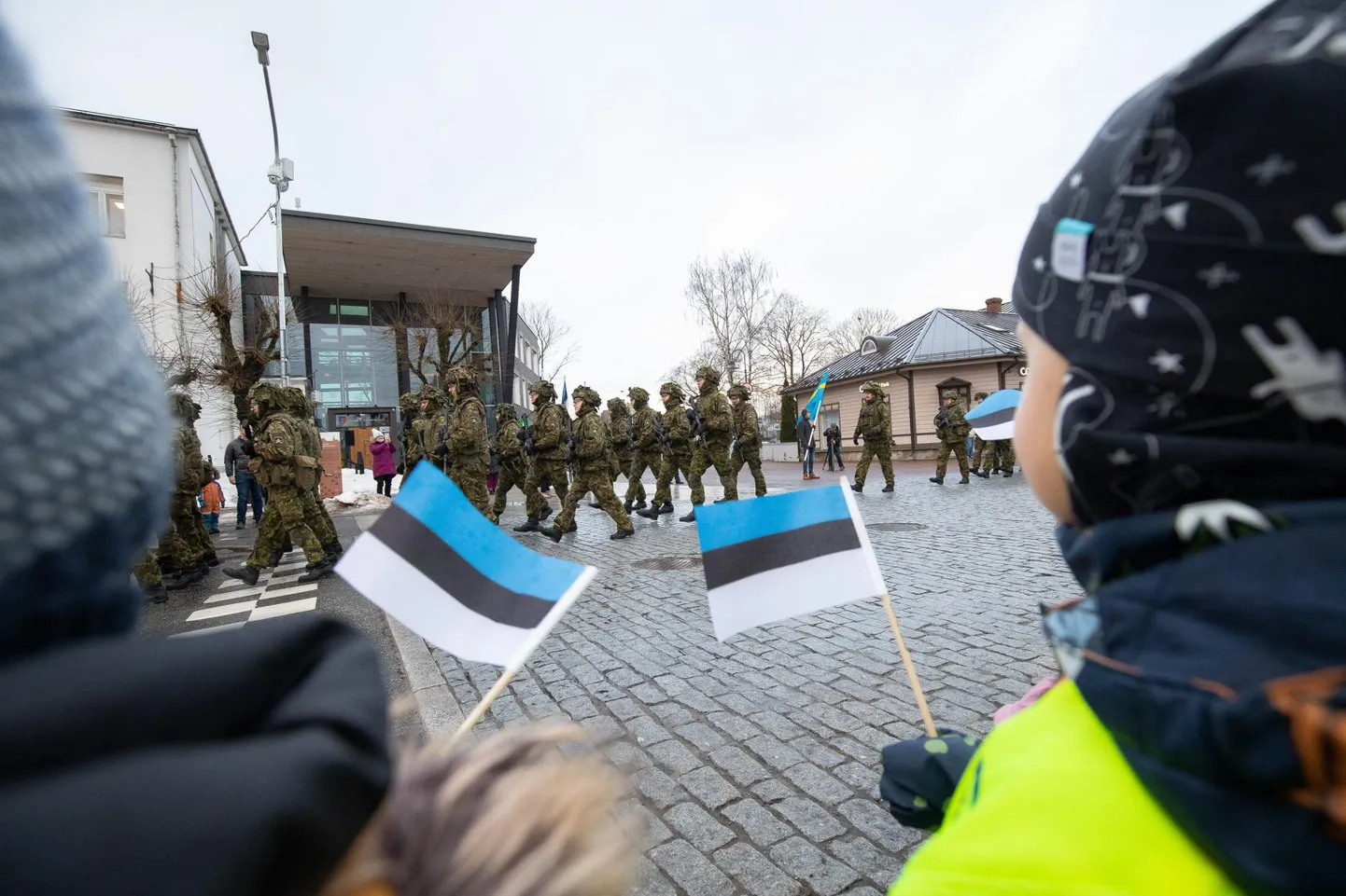 Ühendlasteaia moodustamise mõte tekitas pahameeletormi ja mõned lapsevanematest pöördusid seetõttu ka kohtusse.