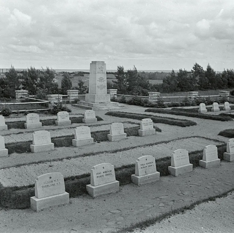 Tehumardi vennaskalmistu 1959. aastal.