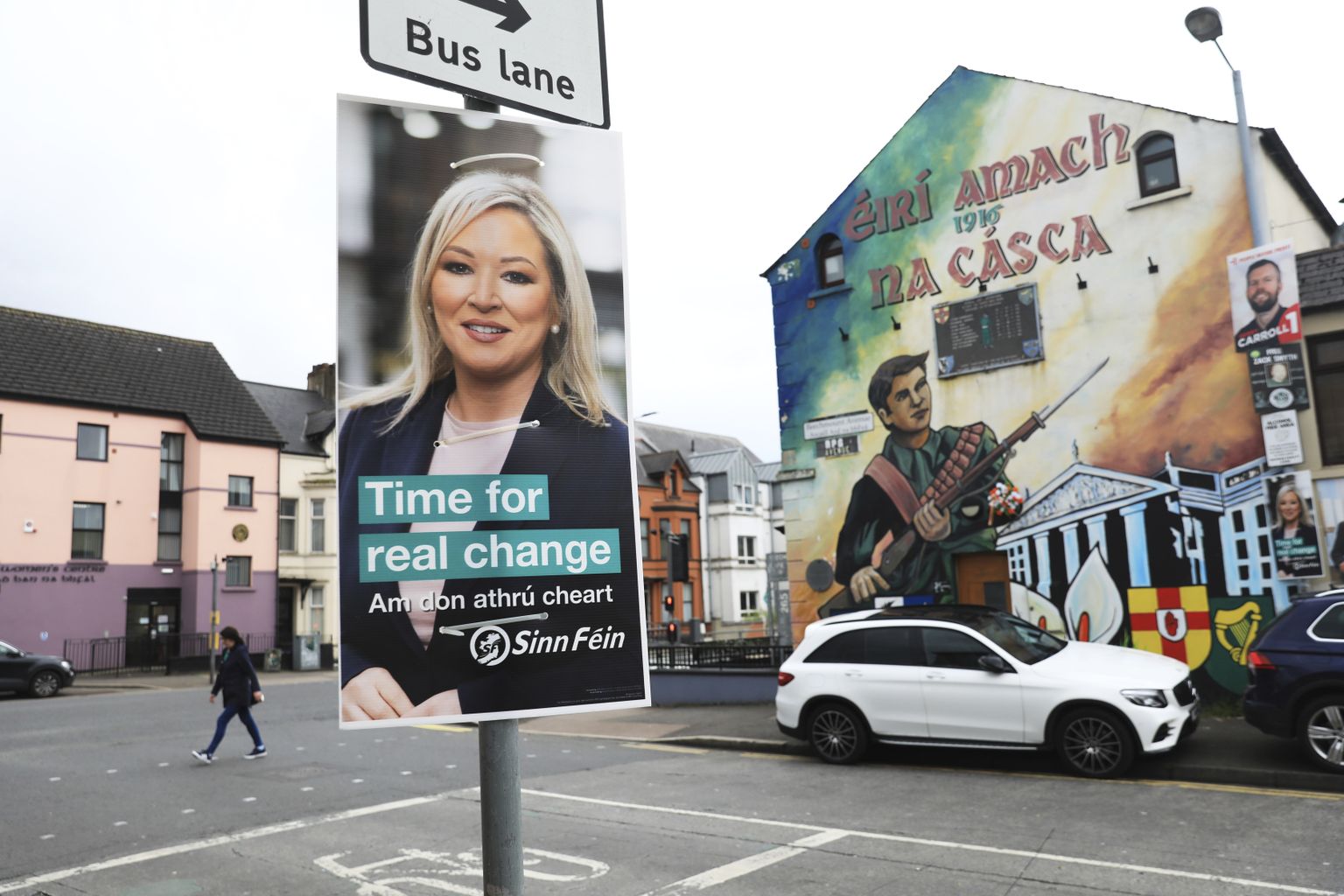 Iiri vabariikliku erakonna Sinn Féin valimisplakat Belfastis.