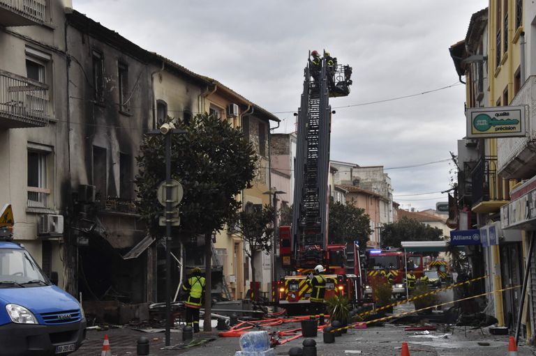 Prantsusmaa lõunaosas Saint-Laurent-de-la-Salanque'is leidis kolmekordses majas aset plahvatus. Hukkus seitse inimest, sealhulgas kaks last