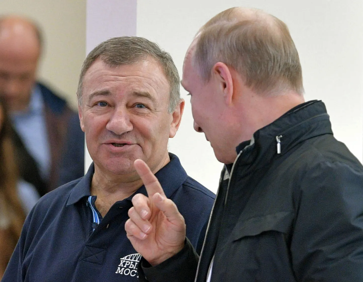 Аркадий Ротенберг рядом с Владимиром Путиным.