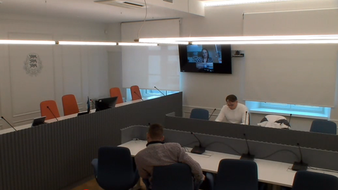 TikToki tuntud Saaremaa influencer kohtu ees vägivalla pärast