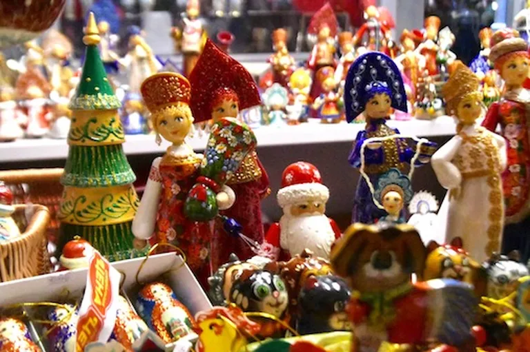 Русская деревянная игрушка - сувениры от народных мастеров