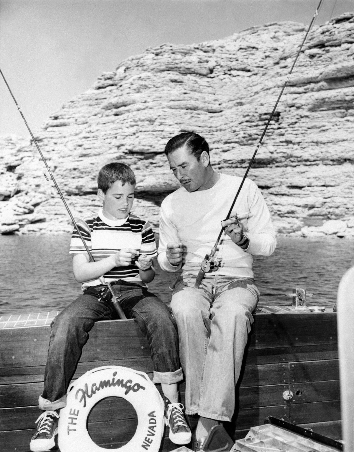 Errol Flynn koos poja Sean Flynniga