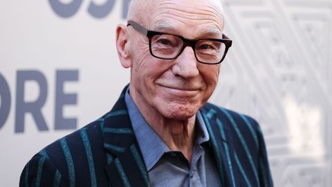 PATRICK STEWART 1940–2026 ⟩ Kiilaspäine kapten, keda me kõik endale isaks tahtsime