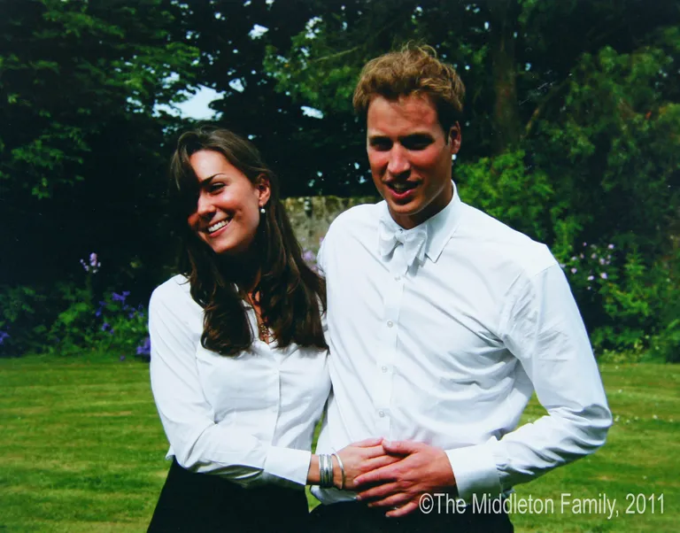 Kate Middleton ja prints William 23. juunil 2005 aastal ülikooli lõpetamisel.