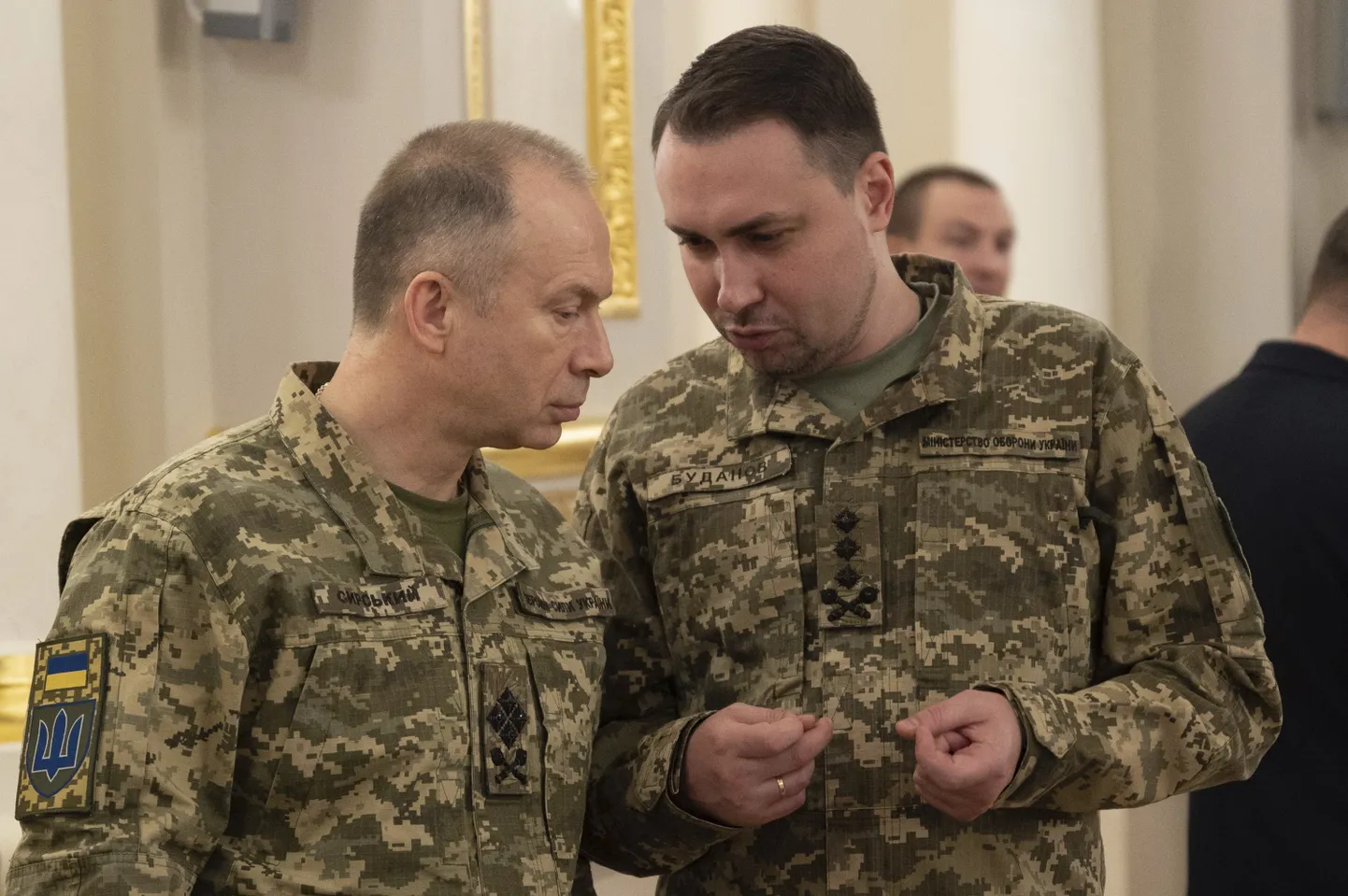 Ukraina relvajõudude ülemjuhataja Oleksandr Sõrskõi ja Luure Peadirektoraadi juht Kõrõlo Budanov.