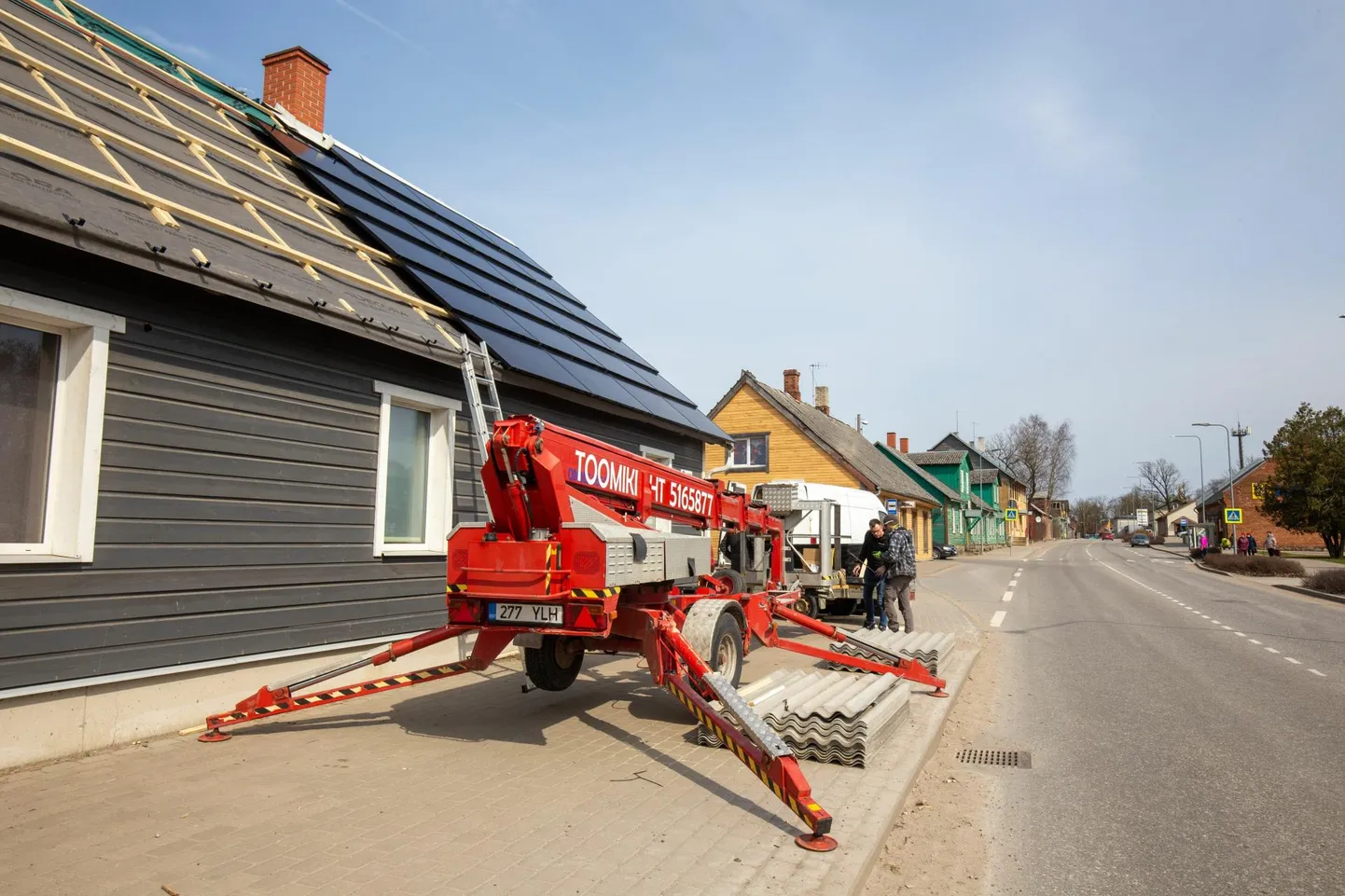 Päikesepaneelide paigaldamisel on toetusmäär kogu riigis 30 protsenti ja kuni 20 000 eurot.