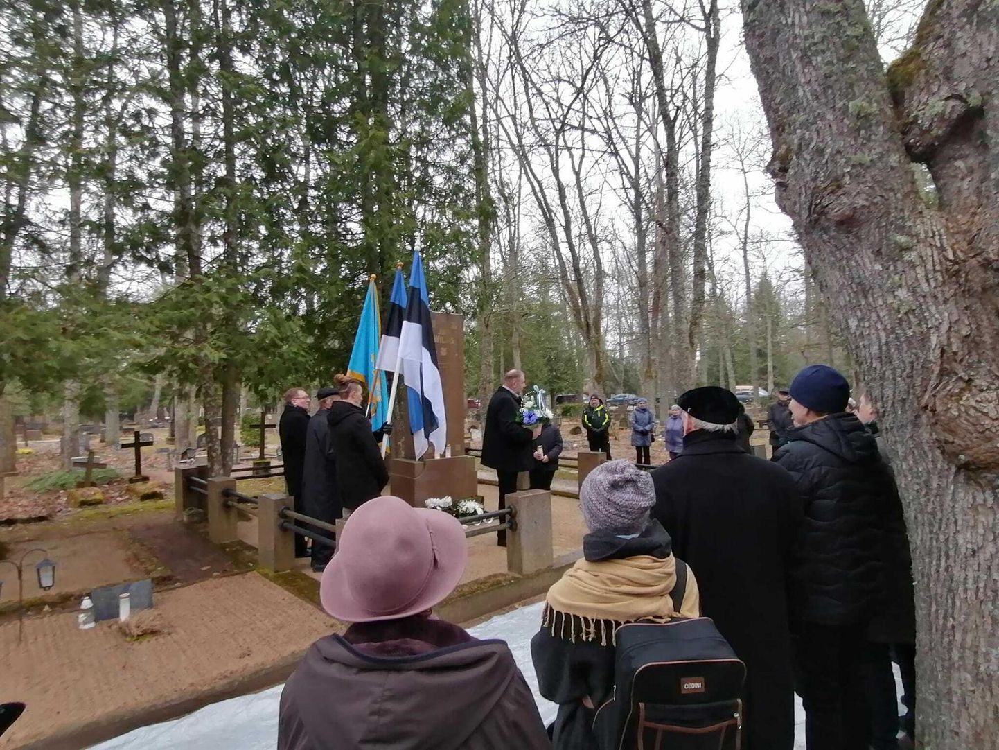 Päev algas mälestushetkega Pilistvere kalmistul Jüri Vilmsi haual. Eesti riigi suurmees hukkus 29-aastaselt Soomes, hiljem toodi tema põrm kodumaale.