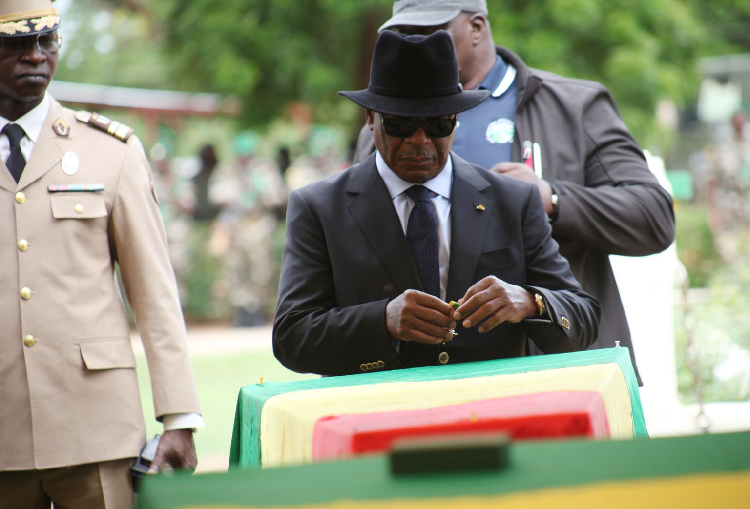 Mali president Ibrahim Boubacar Keita tapetud sõjaväelaste matustel.