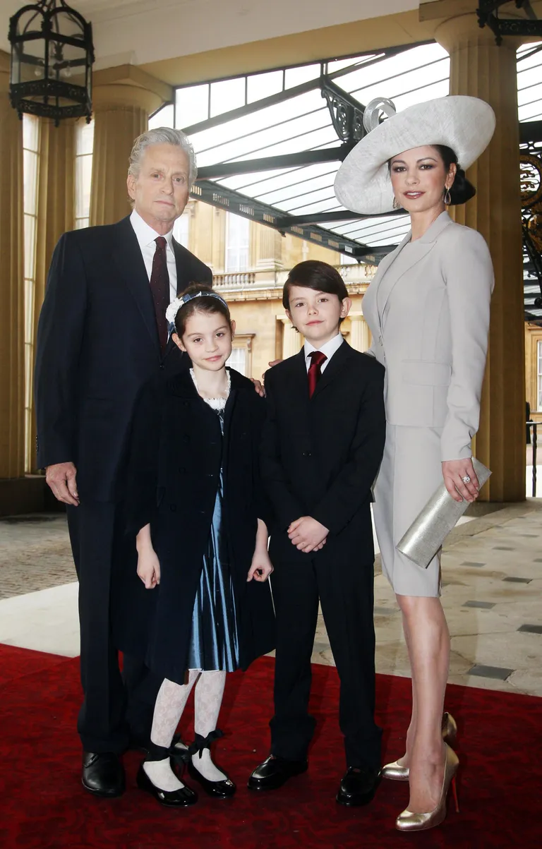 Catherine Zeta Jones ja Michael Douglas oma laste Caryse ja Dylaniga, kui nad olid nooremad