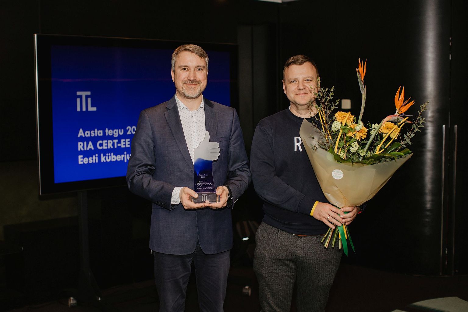 ITL-i Aasta Tegu 2022 auhinna saajad Gert Auväärt ja Tõnu Tammer RIA-st.