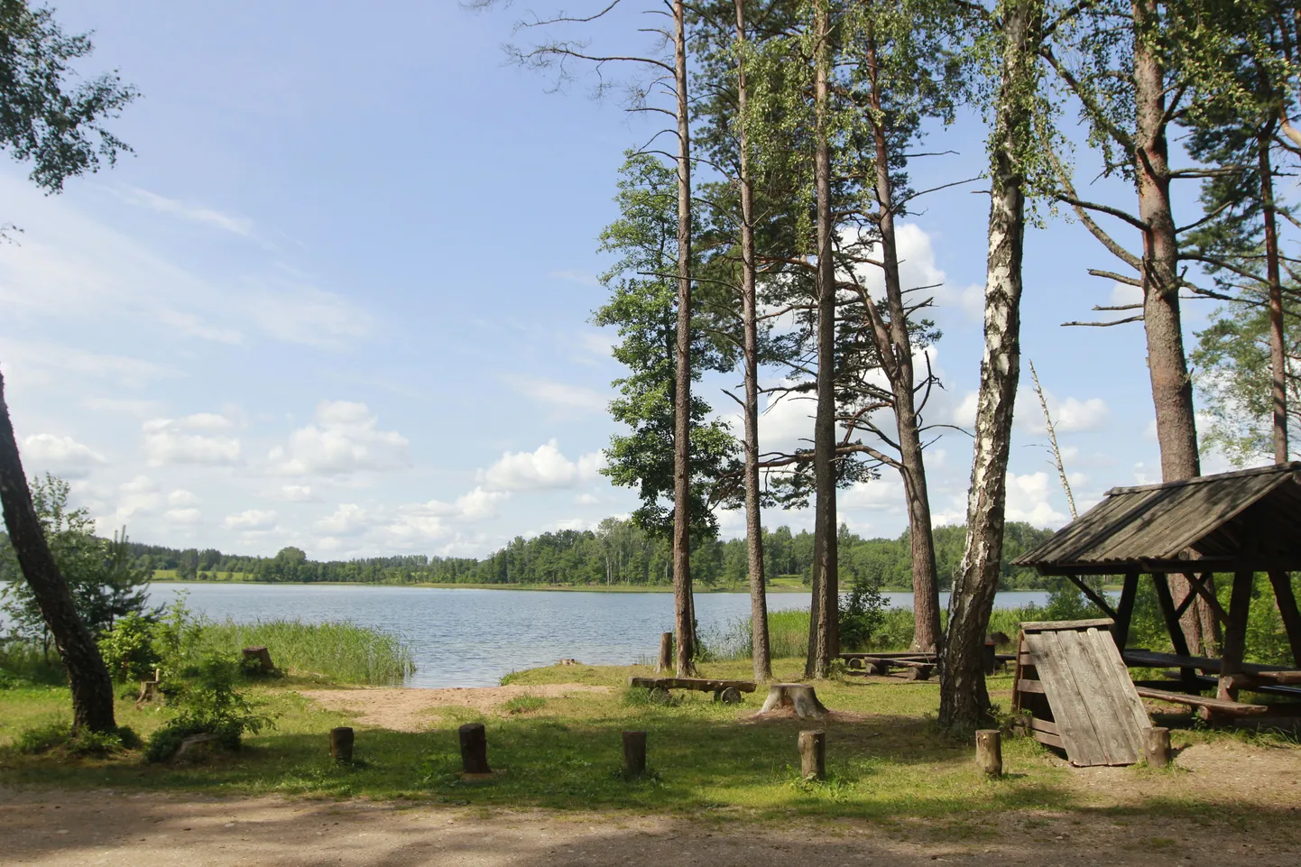 Seal kusagil on mõistatus, mida on aastasadu lahendada püütud ning legendid on Koorküla Valgjärvele Eestis ja kaugemalgi tuntust toonud.