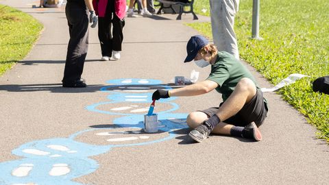 Kohtla-Järve malevanoored aitavad oma kodulinna korrastada