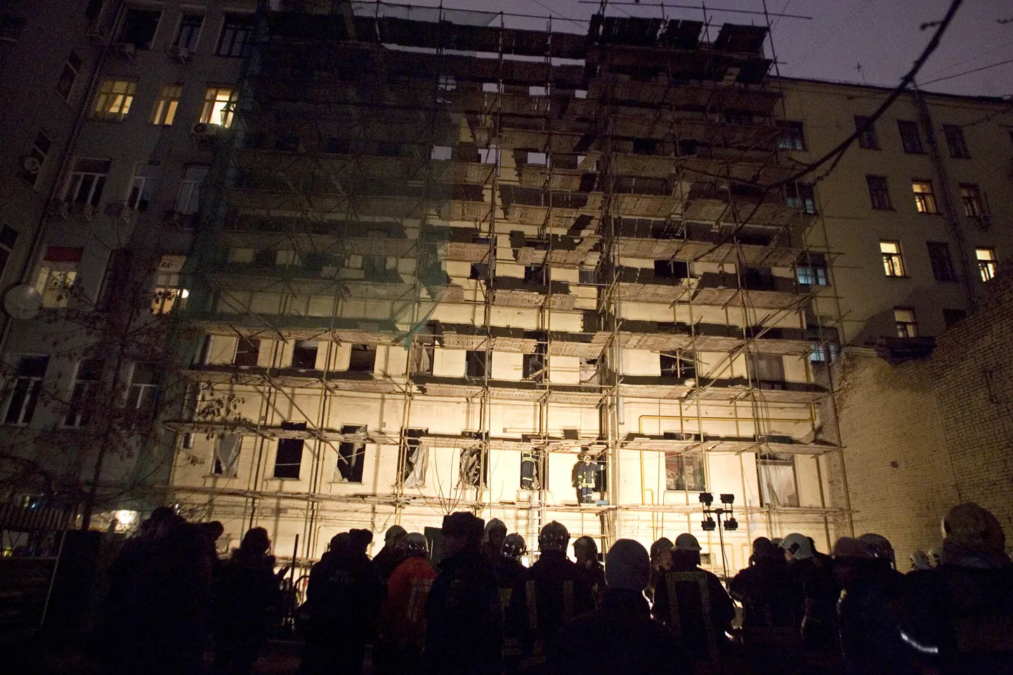 Moskva kesklinnas ümberehituse käigus osaliselt sisse varisenud korterelamu.