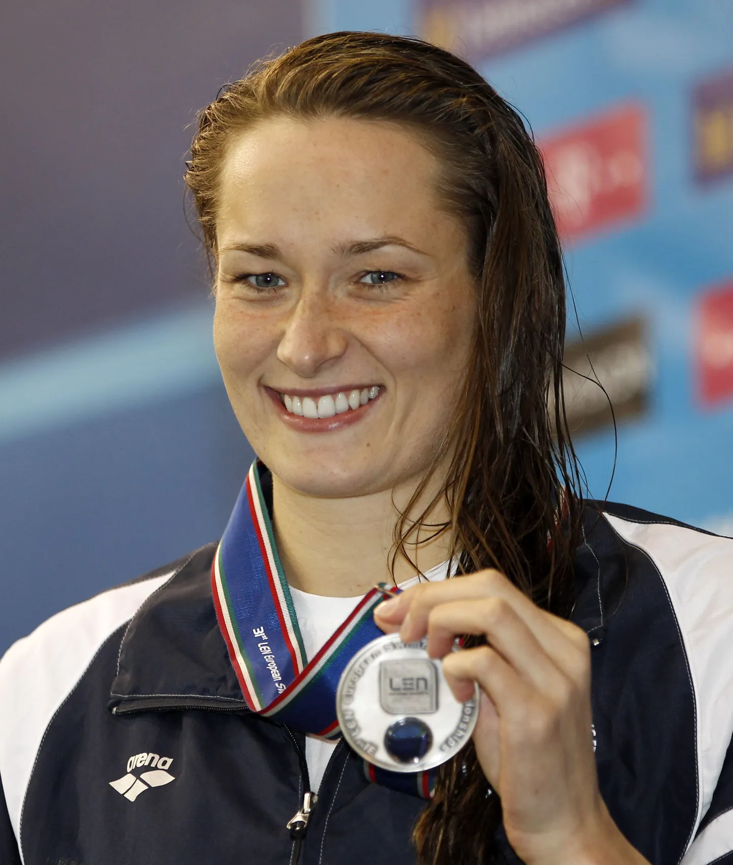 Täna teatas sportlaskarjääri lõpust viimaste aastate Eesti parim naissportlane Triin Aljand, kes oma eduka karjääri jooksul võitis kokku viis Euroopa meistrivõistluste medalit. 2012. aastal võitis ta Debrecenis 50 m liblikujumises hõbemedali. Lisaks on Aljandi auhinnakapis veel neli lühiraja Emilt võidetud medalit (kolm hõbedat ja kaks pronksi). Aastatel 2011 ja 2012 valiti ta Eesti parimaks naissõportlaseks.
