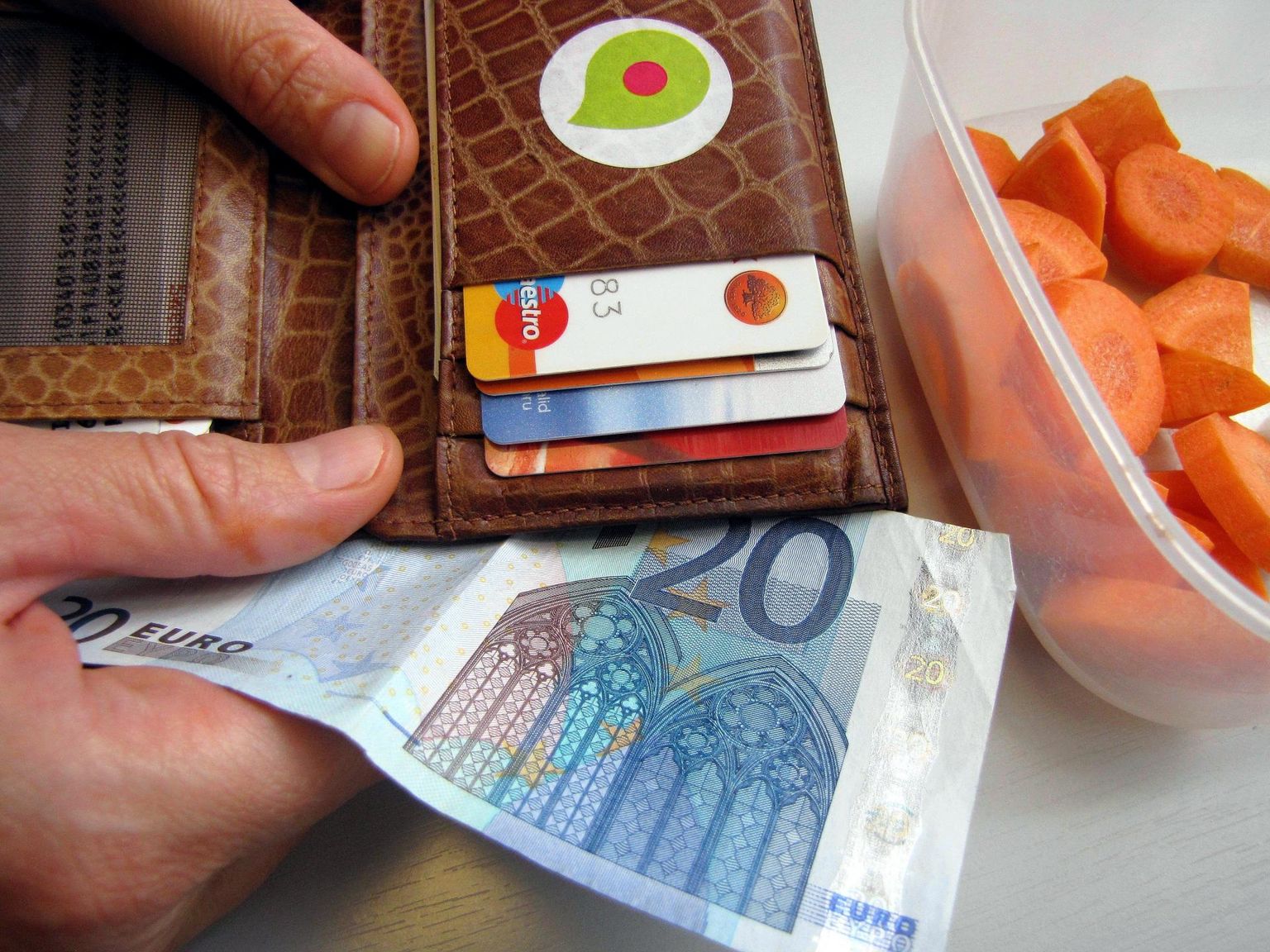 Praegu võib miinimumpalga saaja oodata kuus 584 eurot bruto.