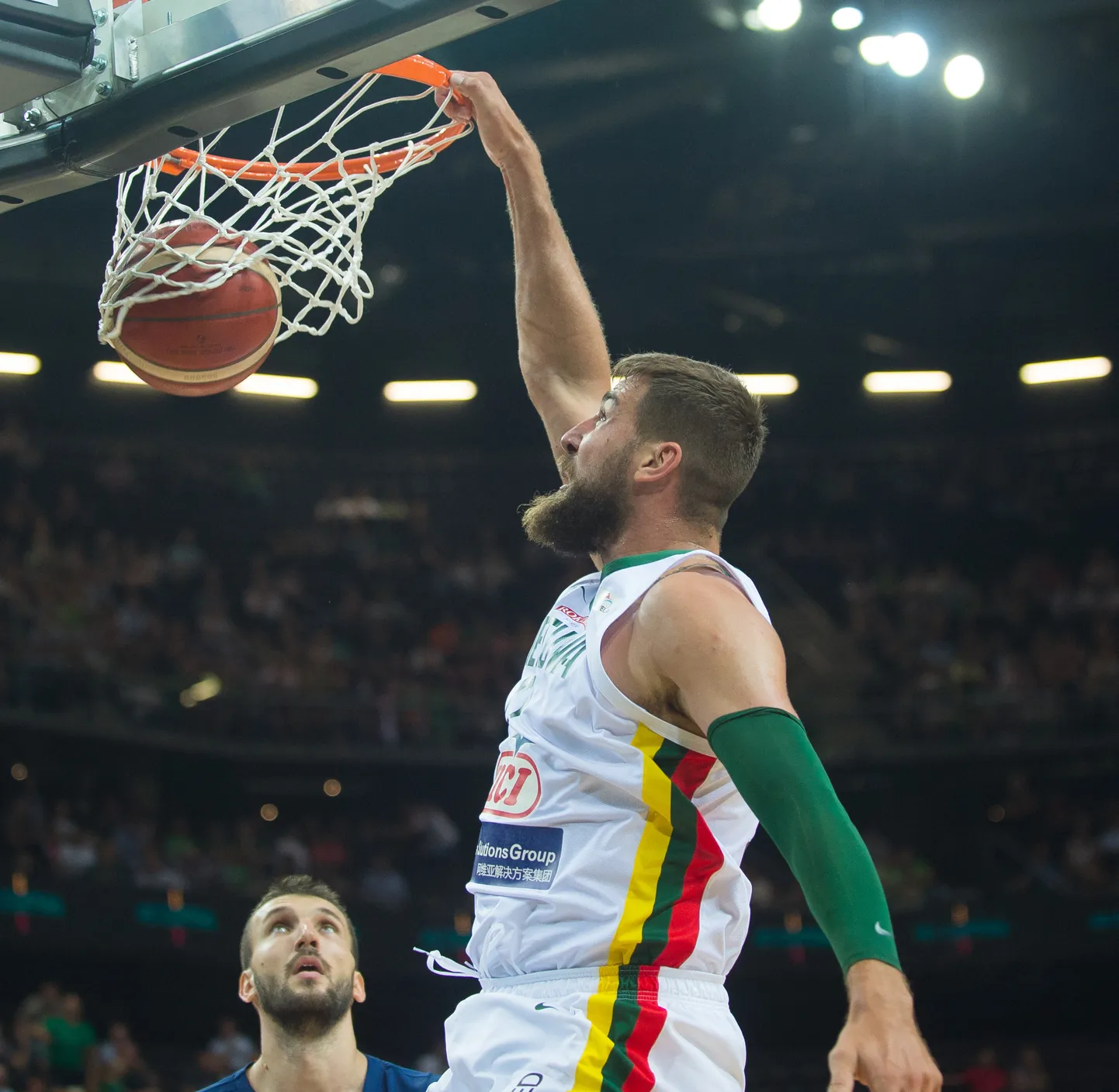 Jonas Valanciunas.
