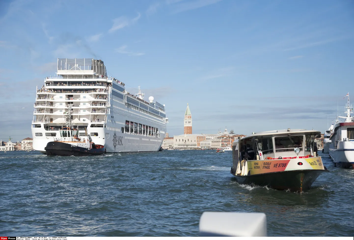 Kruiisilaev Venezia laguunis.