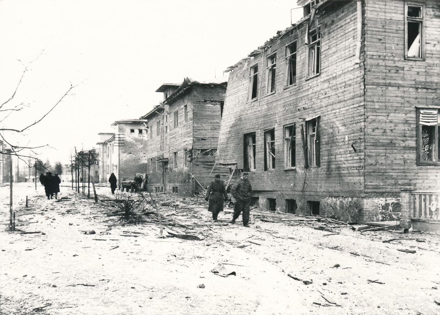 Kahjustused Taara puiesteel. Tartu, 27.03.1944.