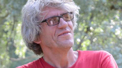 Suri ajaloolane Teet Veispak