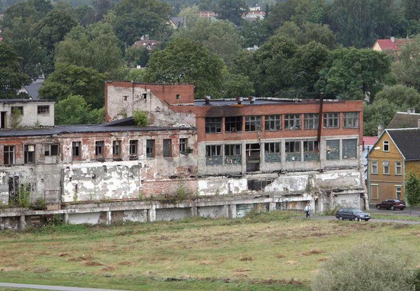 Старый машиностроительный завод в Пярну.