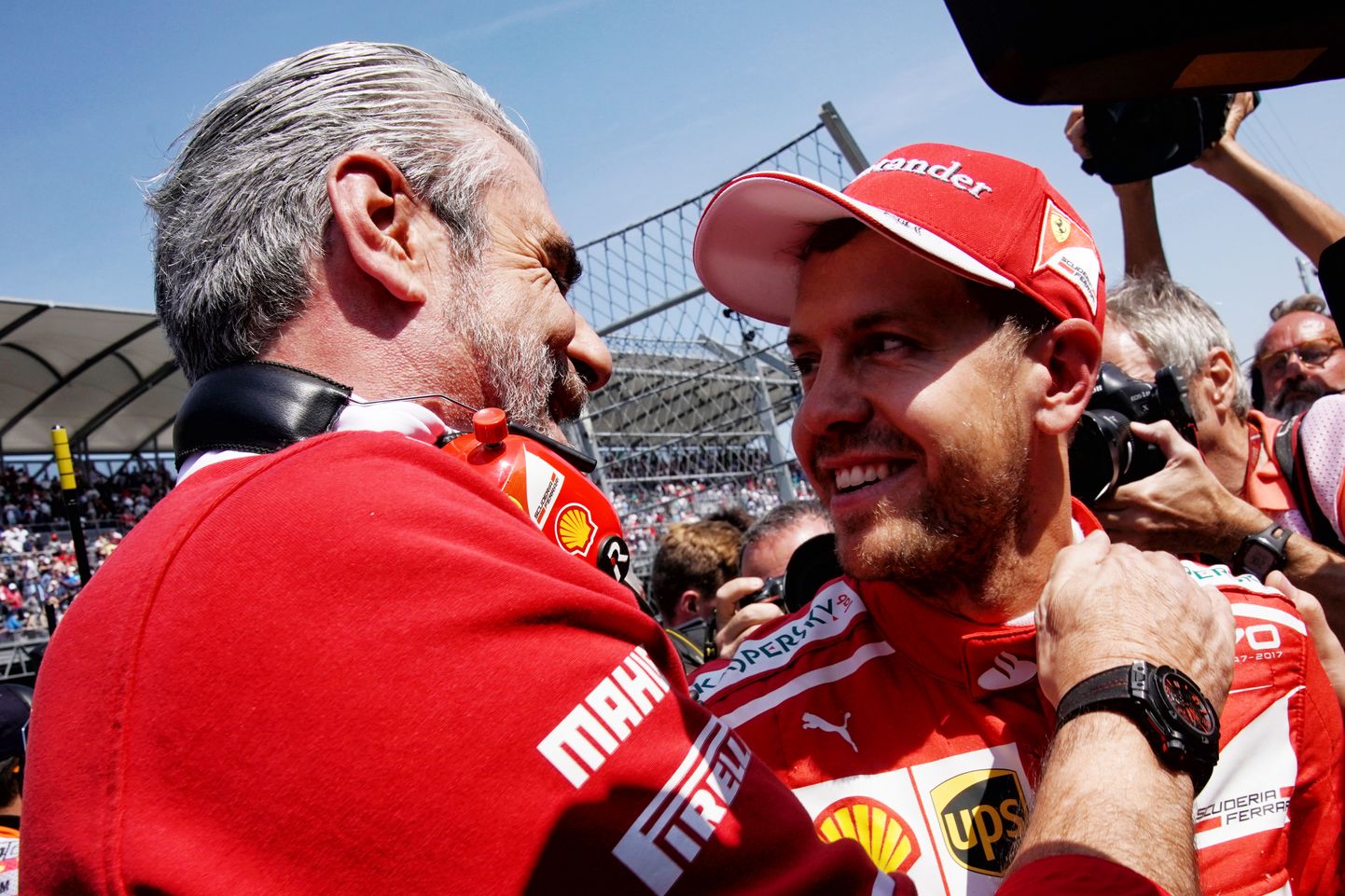 Maurizio Arrivabene ja Sebastian Vettel.